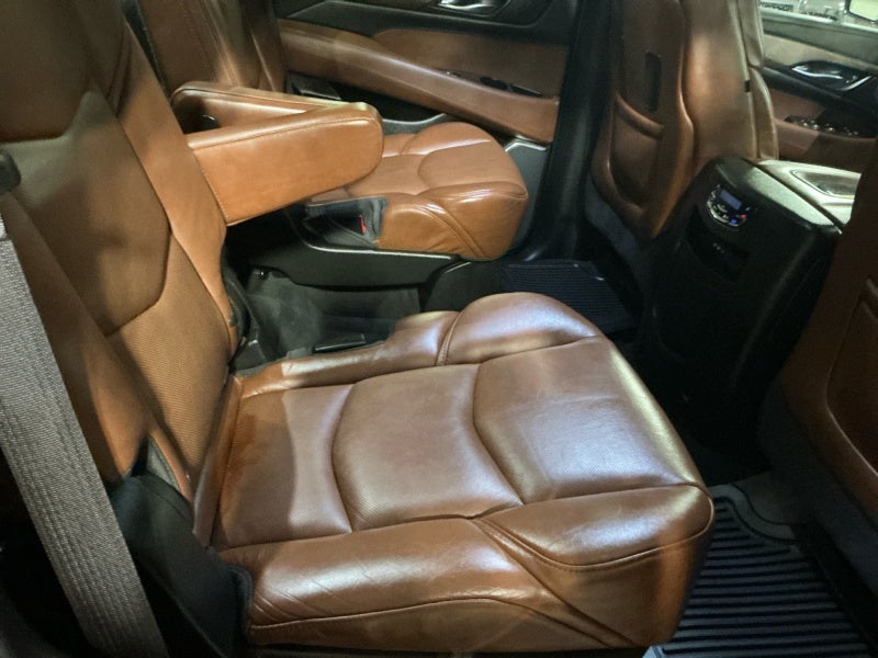 2016 Cadillac Escalade Luxury Collection