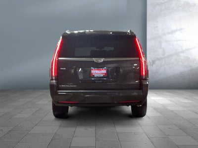 2016 Cadillac Escalade Luxury Collection