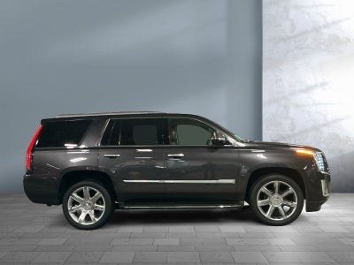 2016 Cadillac Escalade Luxury Collection