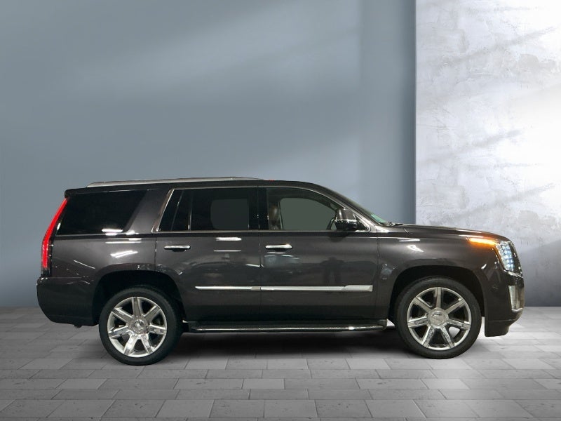 2016 Cadillac Escalade Luxury Collection