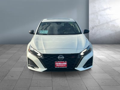 2023 Nissan Altima SR Intelligent AWD