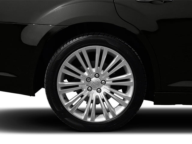 2014 Chrysler 300 4dr Sdn AWD