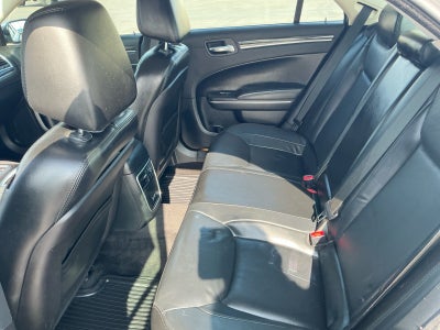 2016 Chrysler 300 Limited