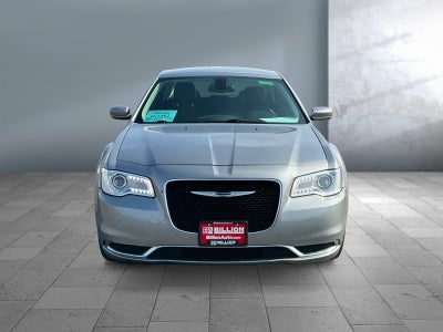 2016 Chrysler 300 Limited