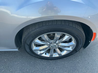 2016 Chrysler 300 Limited