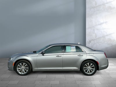 2016 Chrysler 300 Limited