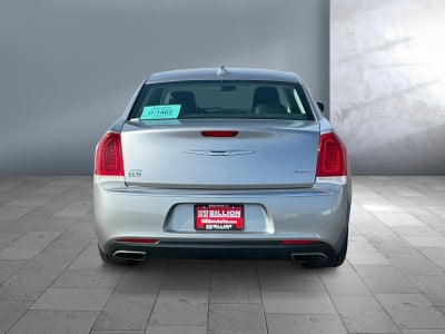 2016 Chrysler 300 Limited