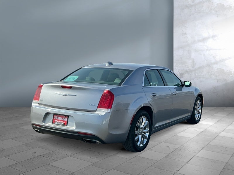 2016 Chrysler 300 Limited