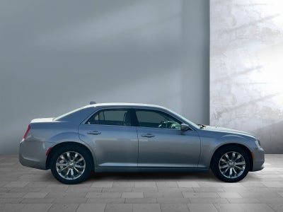 2016 Chrysler 300 Limited
