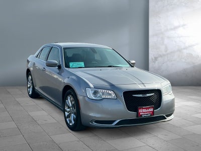 2016 Chrysler 300 Limited