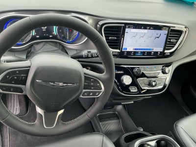 2026 Chrysler Voyager VOYAGER LX