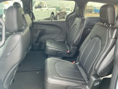 2026 Chrysler Voyager VOYAGER LX