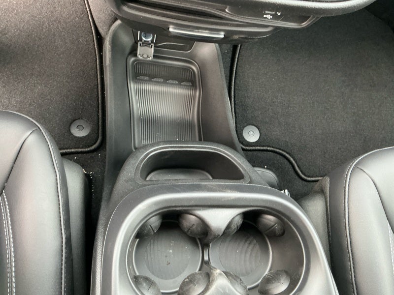 2026 Chrysler Voyager VOYAGER LX