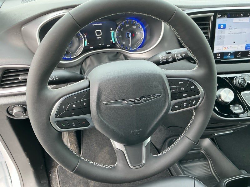 2026 Chrysler Voyager VOYAGER LX