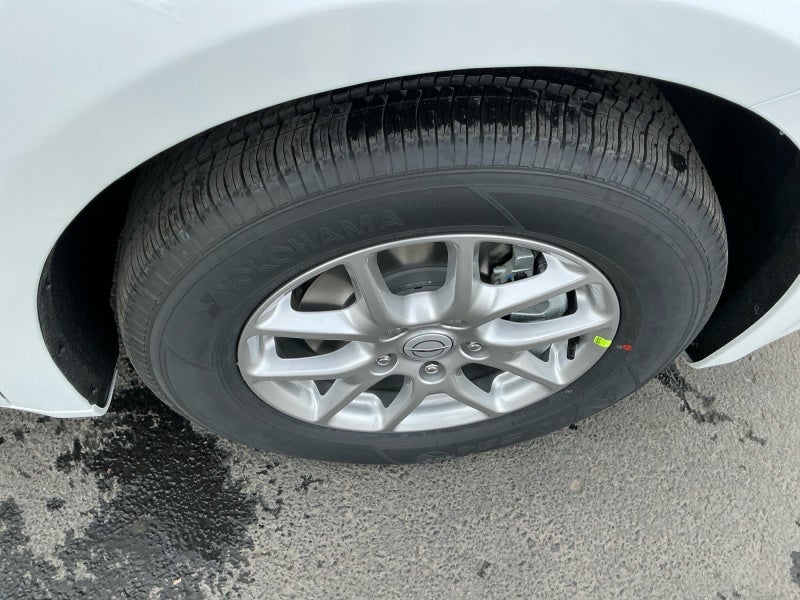 2026 Chrysler Voyager VOYAGER LX