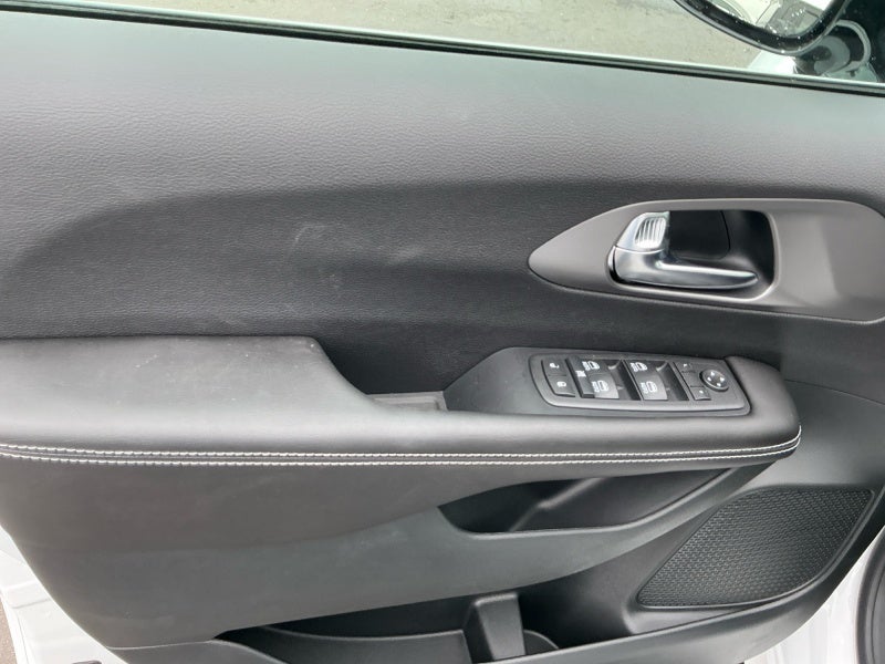 2027 Chrysler Pacifica PACIFICA LX