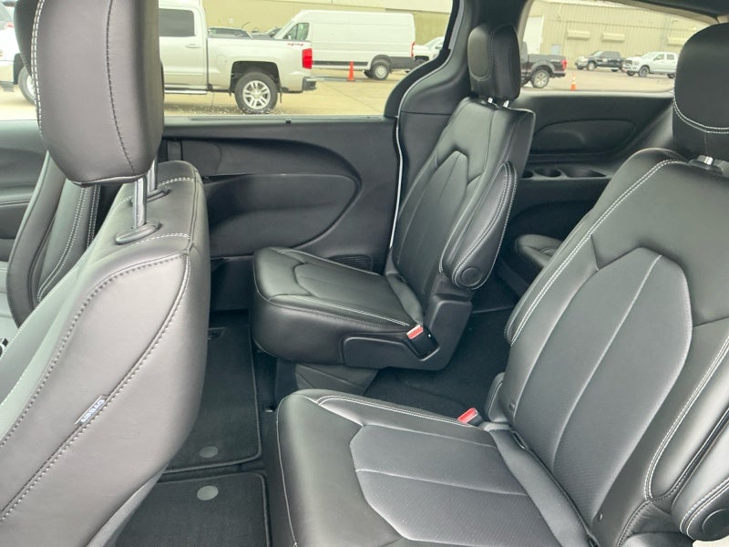 2027 Chrysler Pacifica PACIFICA LX
