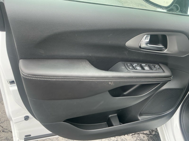 2027 Chrysler Pacifica PACIFICA LX