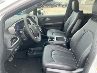 2026 Chrysler Voyager VOYAGER LX