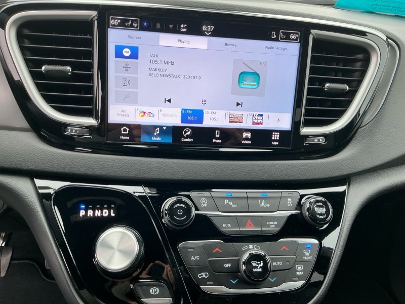 2026 Chrysler Voyager VOYAGER LX