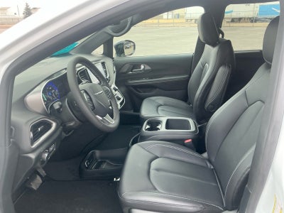 2026 Chrysler Voyager VOYAGER LX