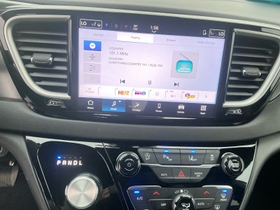 2026 Chrysler Voyager VOYAGER LX