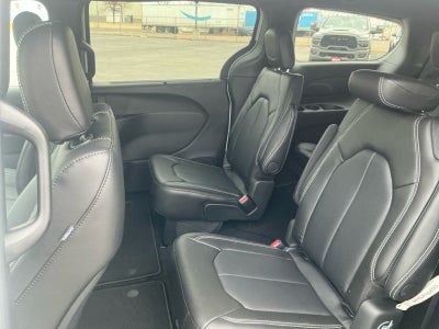 2026 Chrysler Voyager VOYAGER LX