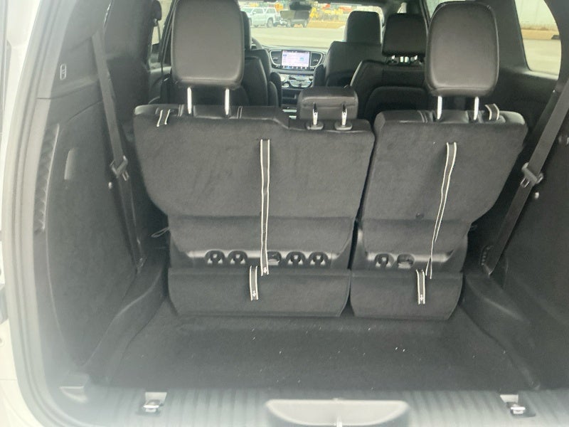 2026 Chrysler Voyager VOYAGER LX