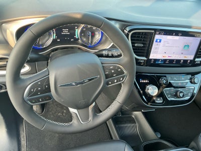 2026 Chrysler Voyager VOYAGER LX