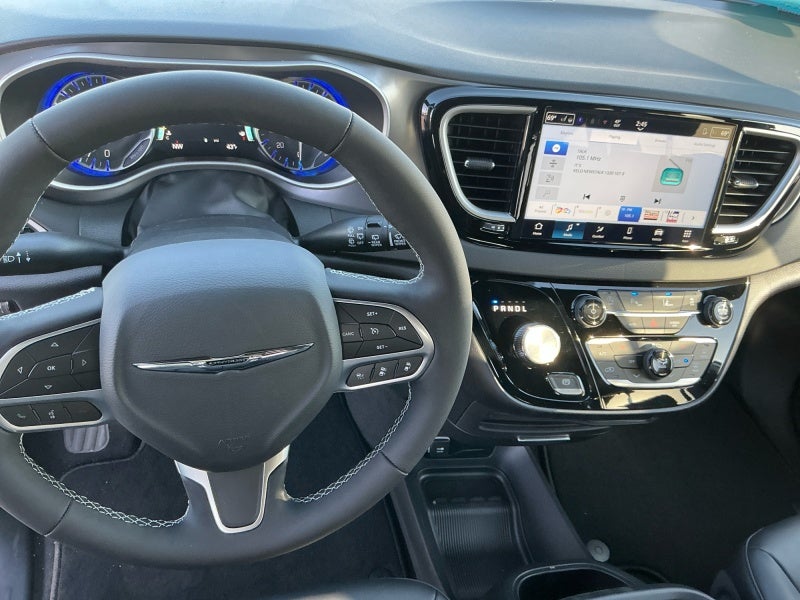 2026 Chrysler Voyager VOYAGER LX