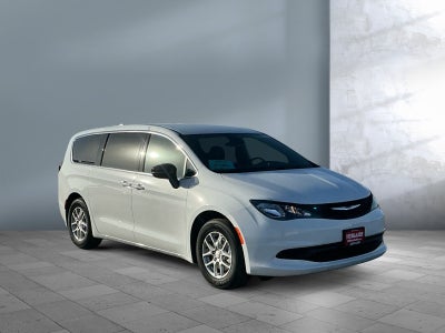 2026 Chrysler Voyager VOYAGER LX