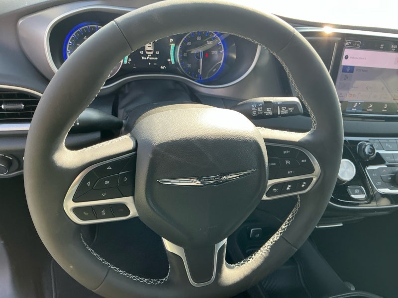 2026 Chrysler Voyager VOYAGER LX