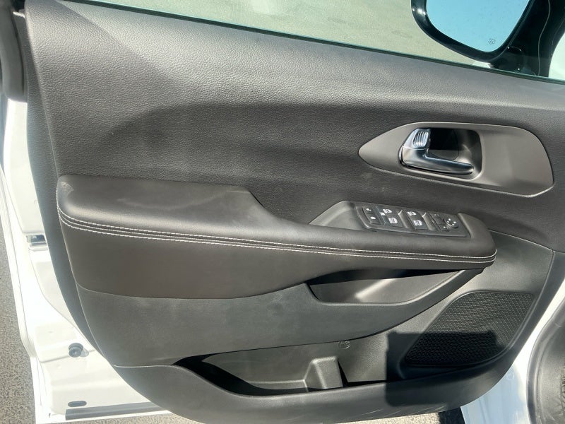 2027 Chrysler Pacifica PACIFICA LX