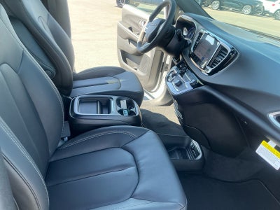 2027 Chrysler Pacifica PACIFICA LX