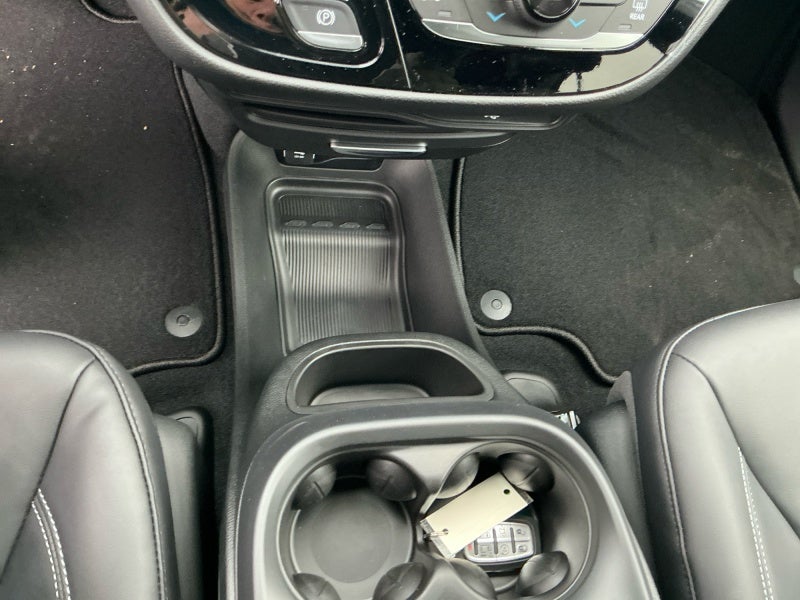 2026 Chrysler Voyager VOYAGER LX