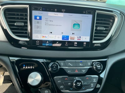 2026 Chrysler Voyager VOYAGER LX