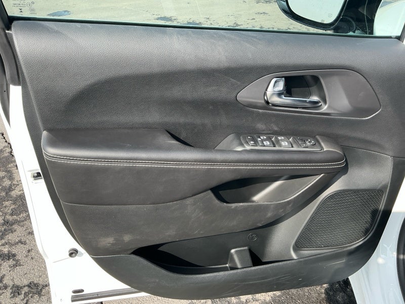 2026 Chrysler Voyager VOYAGER LX