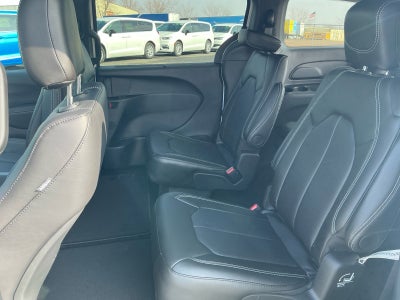 2026 Chrysler Voyager VOYAGER LX