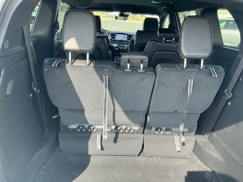 2026 Chrysler Voyager VOYAGER LX