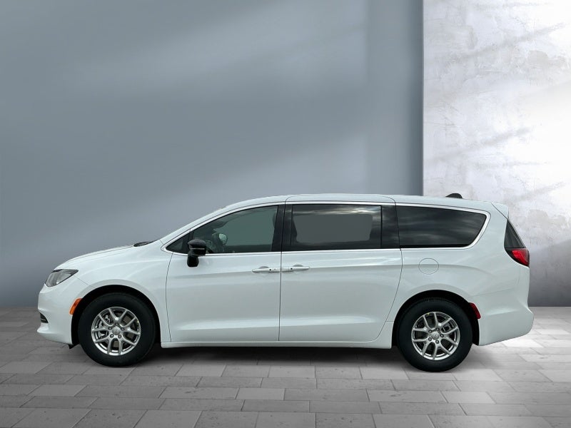 2026 Chrysler Voyager VOYAGER LX