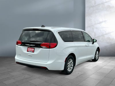 2026 Chrysler Voyager VOYAGER LX