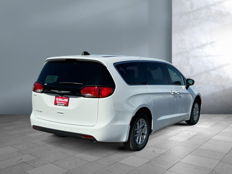 2026 Chrysler Voyager VOYAGER LX