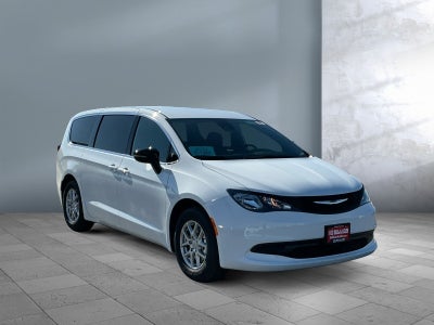 2026 Chrysler Voyager VOYAGER LX