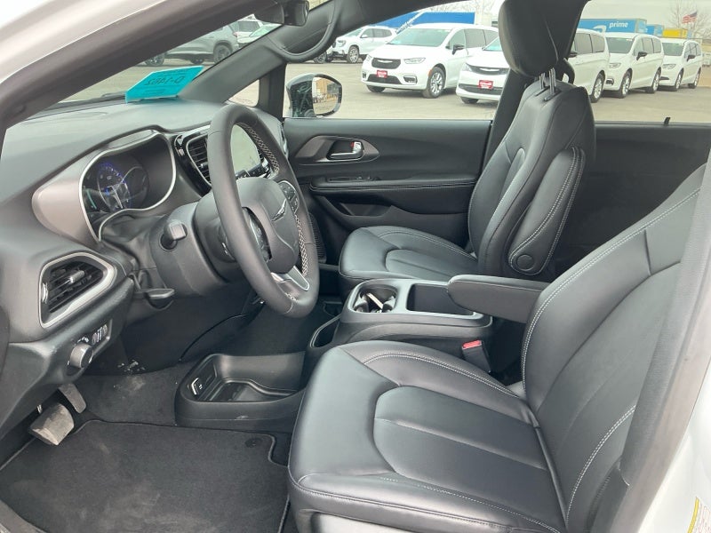 2026 Chrysler Voyager VOYAGER LX