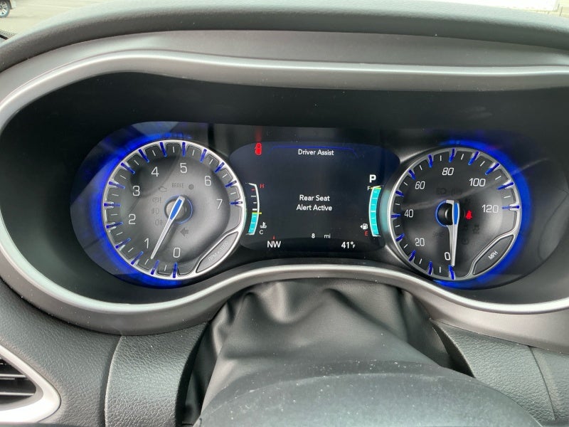 2026 Chrysler Voyager VOYAGER LX