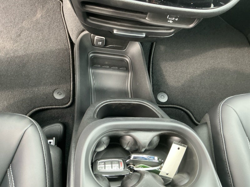 2026 Chrysler Voyager VOYAGER LX