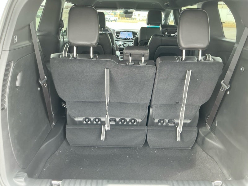 2026 Chrysler Voyager VOYAGER LX