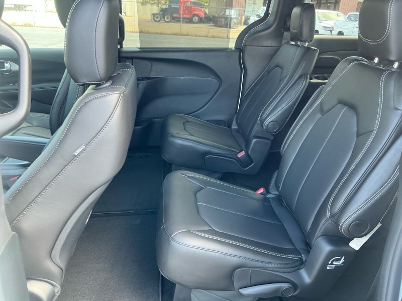 2027 Chrysler Pacifica PACIFICA LX