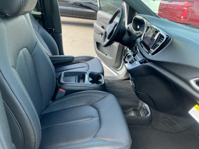 2027 Chrysler Pacifica PACIFICA LX