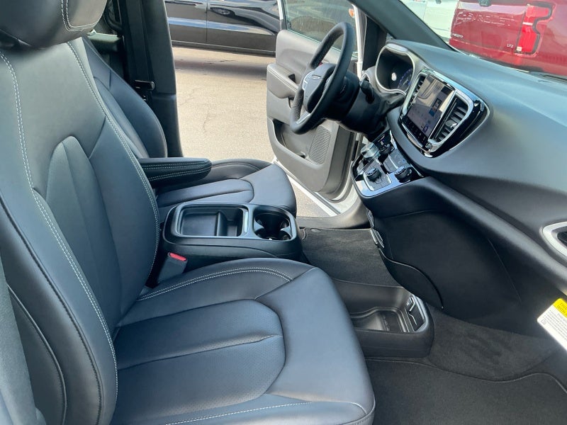 2027 Chrysler Pacifica PACIFICA LX